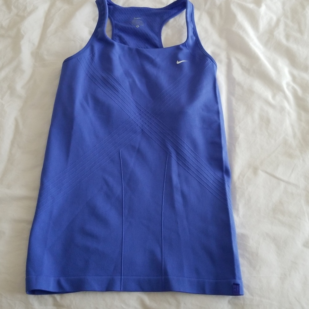 Nike workout tank
